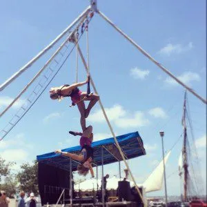 JenninePerforms